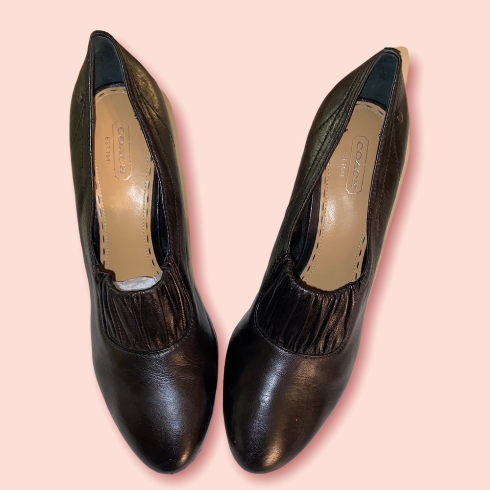 Coach Adra black leather heels, like new! Size 9 - Picture 3 of 8